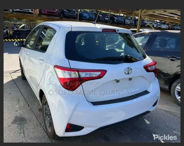Toyota Yaris 2019 White · Photo 1