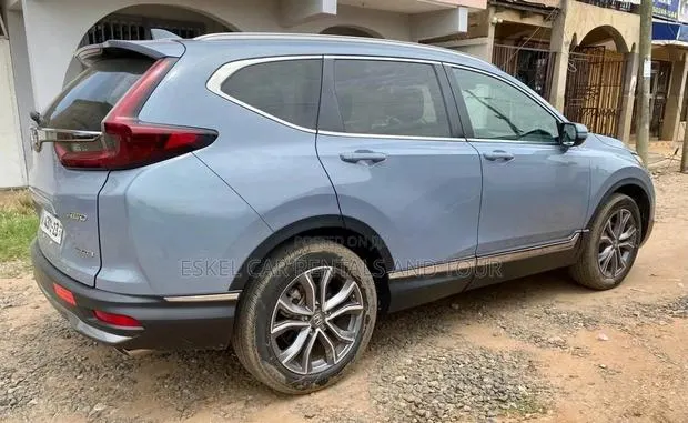 Honda Cr-v for Rent Comes With a Driver · Photo 1