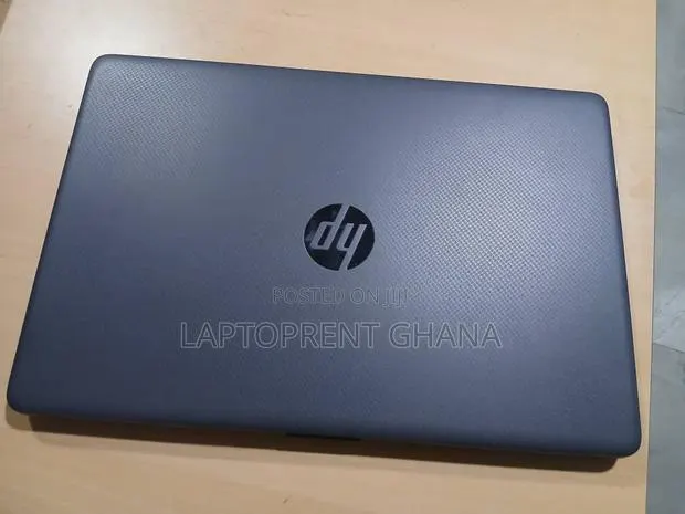 Laptop HP 8GB AMD Ryzen 3 SSD 128GB · Photo 1