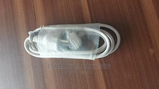 Macbook Power Cable · Photo 1