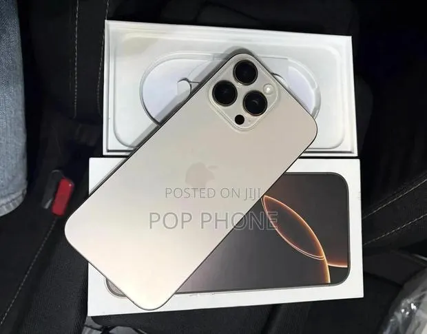New Apple iPhone 16 Pro Max 256 GB Gold · Photo 1