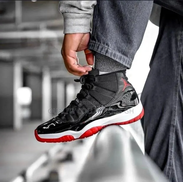 Jordan 11 Retro Playoffs · Photo 1