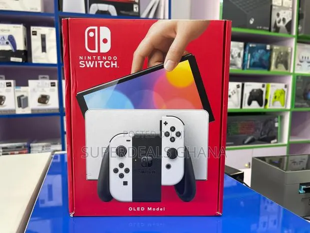 White Nintendo Switch Oled · Photo 1