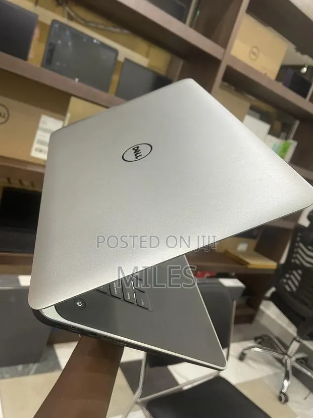 Laptop Dell Precision M3800 8GB Intel Core i7 SSD 512GB · Photo 1