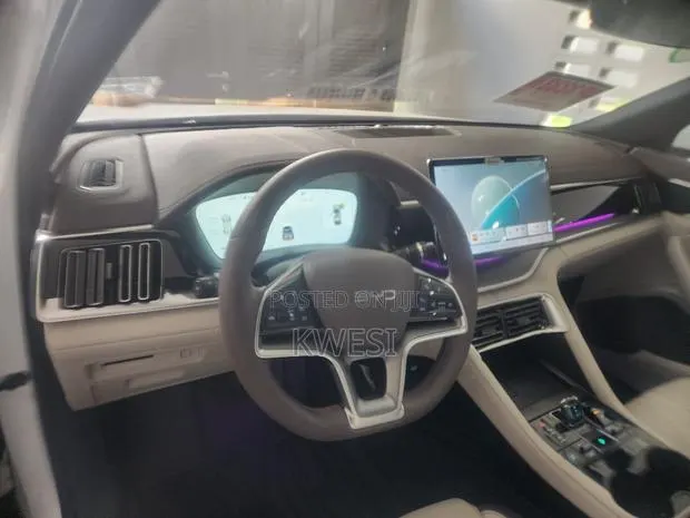 New BYD Song Plus DM-i 2025 White · Photo 1