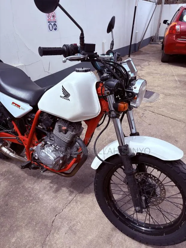 Honda 2016 White · Photo 1