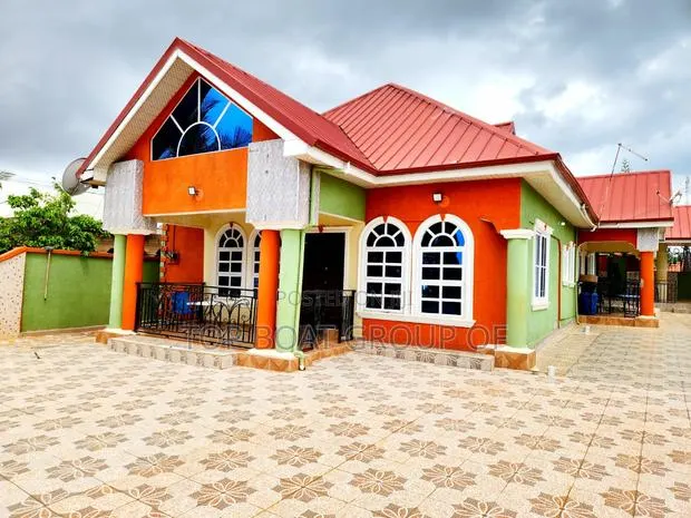 Furnished 4bdrm House in Santasi Top Boat, Kumasi Metropolitan · Photo 1