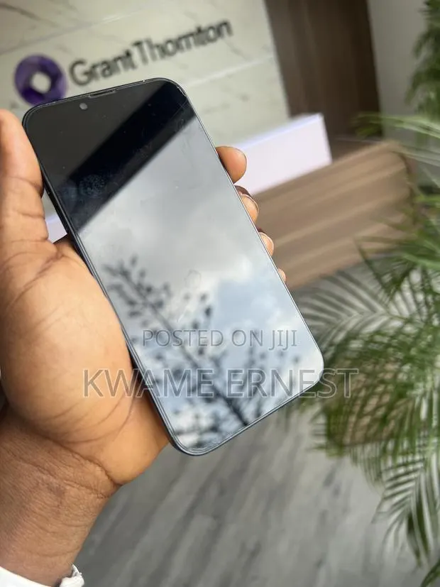 Apple iPhone 14 128 GB Black · Photo 1