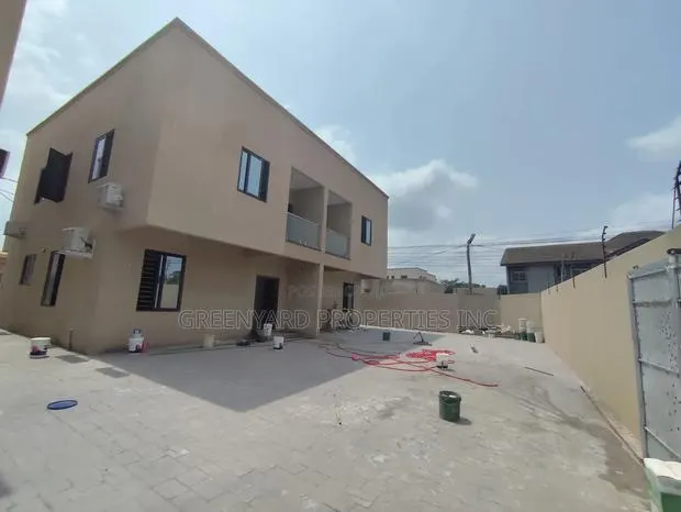 2bdrm Townhouse / Terrace in Adjiringanor, East Legon for rent · Photo 1