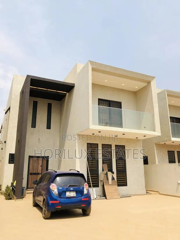 5bdrm Mansion in Kon Agency, Lake Side Estate for sale · Photo 1