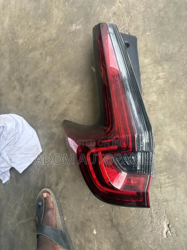 Honda CRV Taillight 2020 2021 2022 · Photo 1