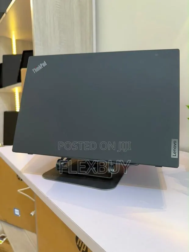 New Laptop Lenovo ThinkPad T14 16GB Intel Core i7 SSD 512GB · Photo 1