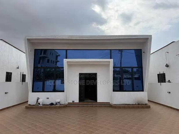 3bdrm House in Adenta Oyarifa Road. for sale · Photo 1