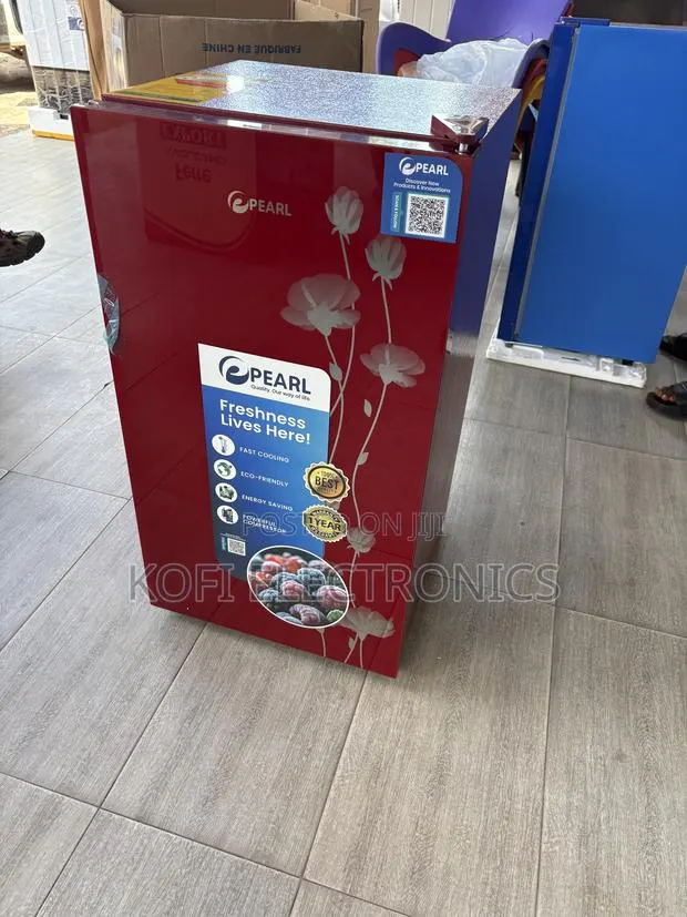 Durable Built Pearl 80liters Table Top Fridge Black · Photo 1