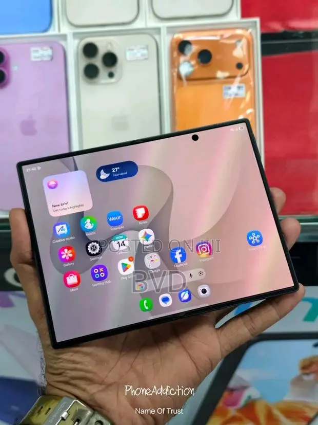 New Samsung Galaxy Z Fold8 512 GB Black · Photo 1