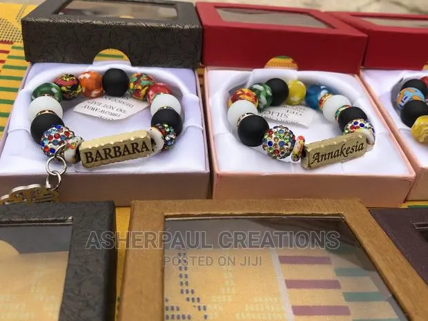 Customized Hand Beads · Photo 1