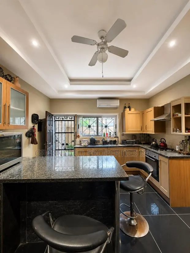 Furnished 2bdrm Apartment in Com17 Shell, Spintex for sale · Photo 1