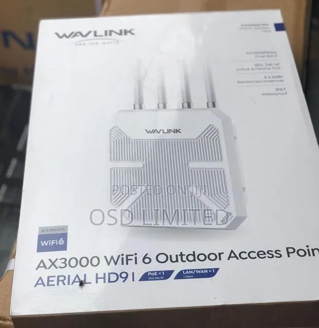 The Ultimate 4-Antenna Network Solution by Wavlink · Photo 1