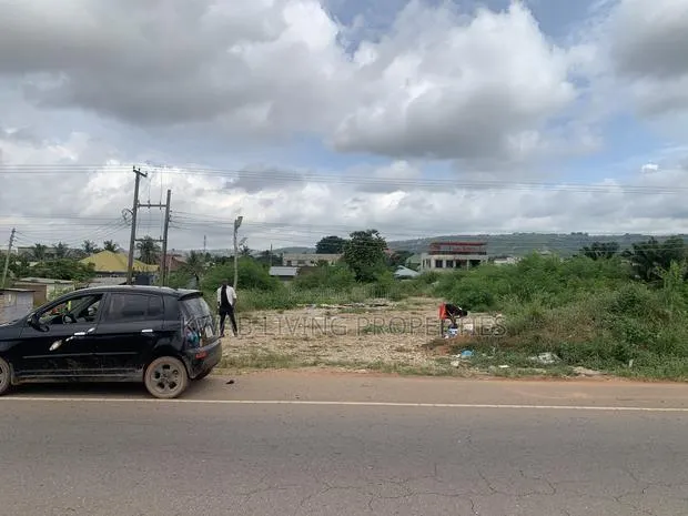 Three Plots of Land for Sale · Photo 1