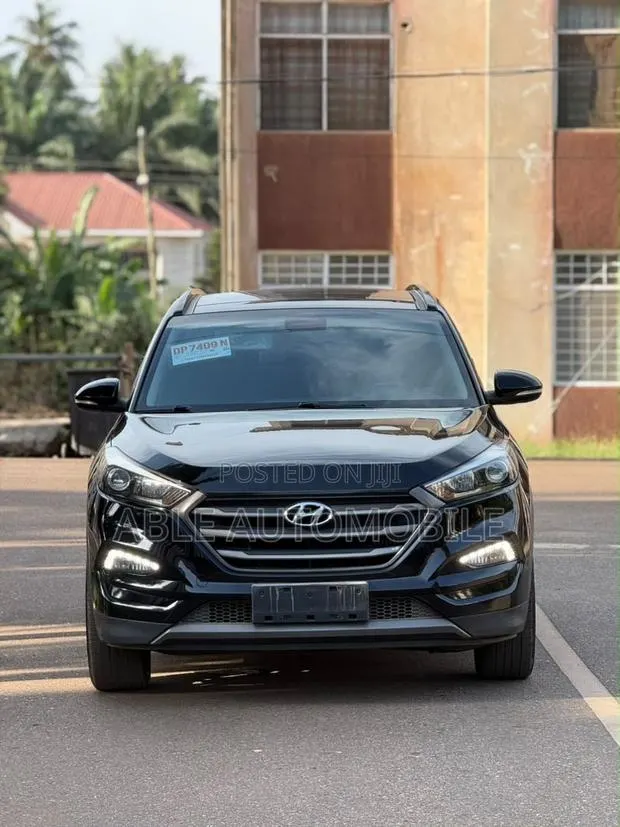 Hyundai Tucson Limited AWD 2016 Black · Photo 1