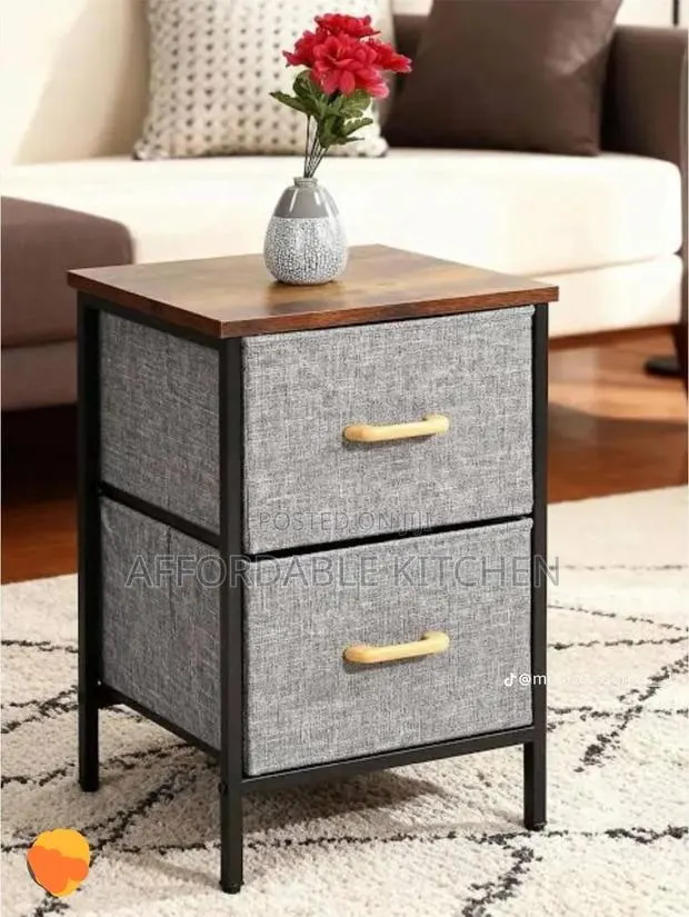 Drawer Table · Photo 1