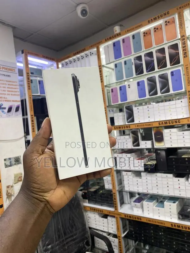 New Apple iPhone Air 256 GB Black · Photo 1