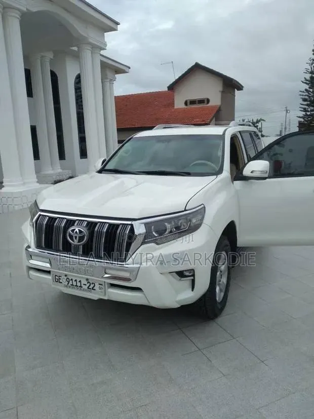 Rental Services (Prado Rental for Business Trips) · Photo 1