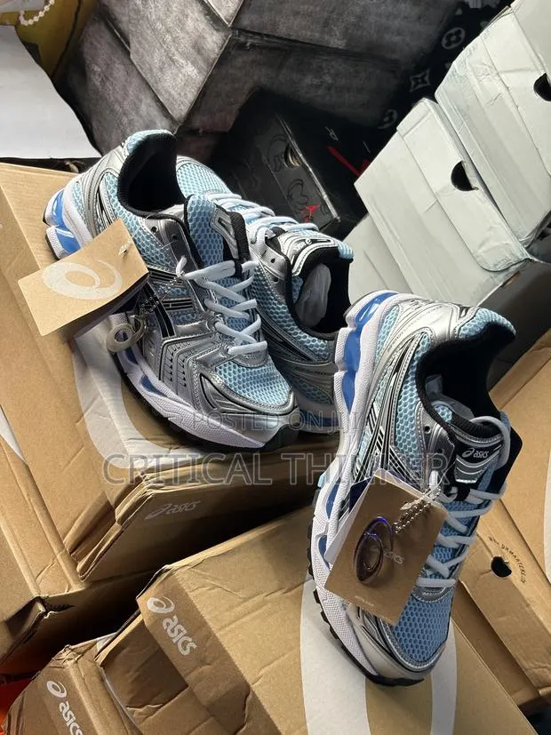 Asics Gel Kayano 14 · Photo 1