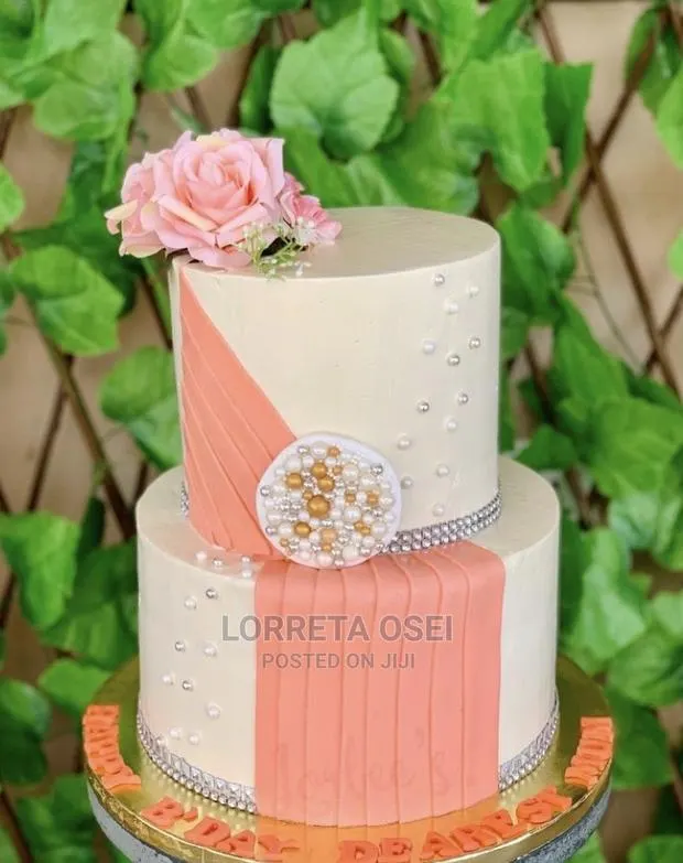 Two Tier Beautiful Cake · Photo 1