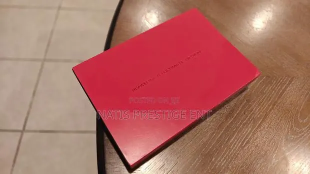 New Huawei Mate XT Ultimate Design 512 GB Black · Photo 1