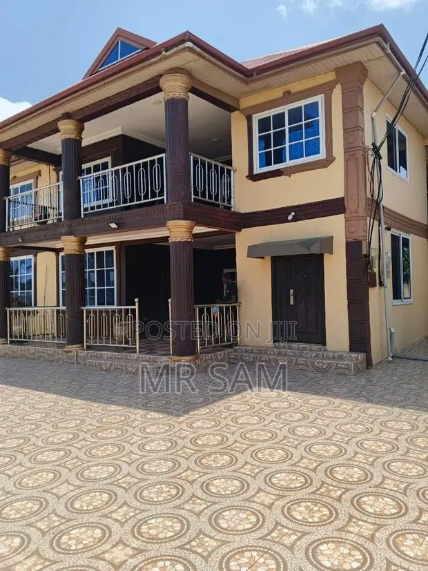 8bdrm House in Sam Properties, West Hills Mall Area for rent · Photo 1