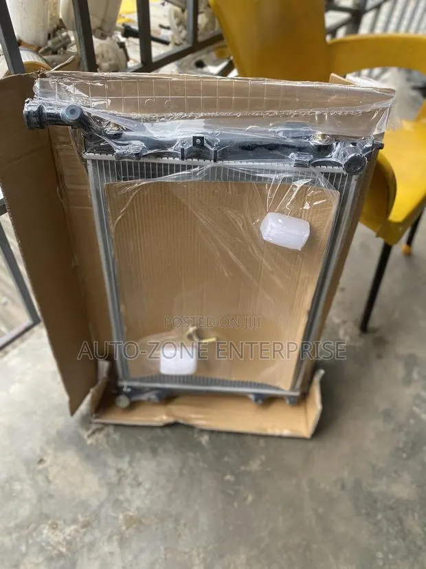 Hyundai Elantra 2007 2008 2009 2010 Radiator Tank · Photo 1