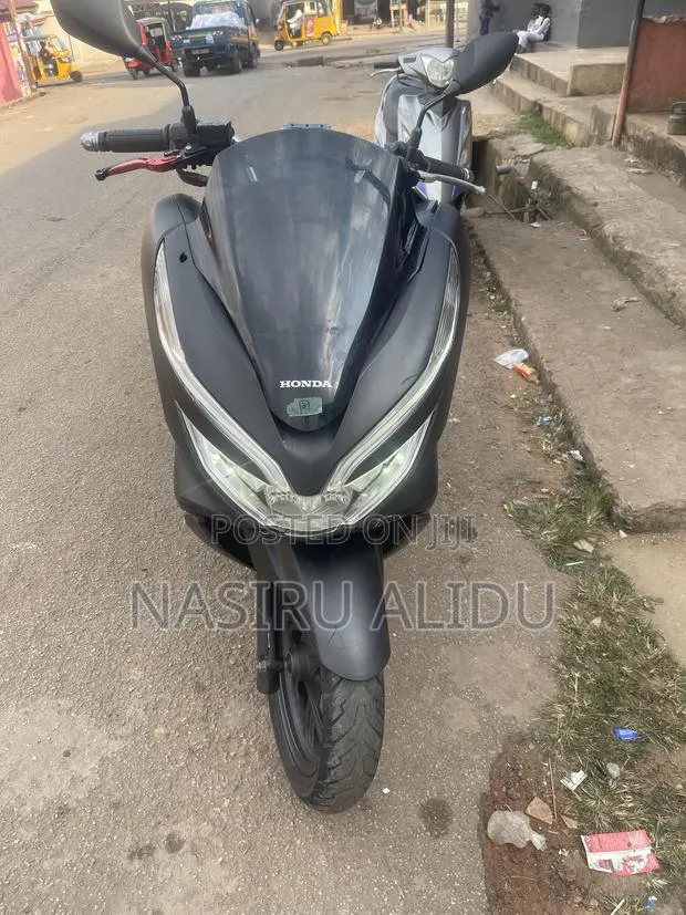 Honda 2023 Black · Photo 1