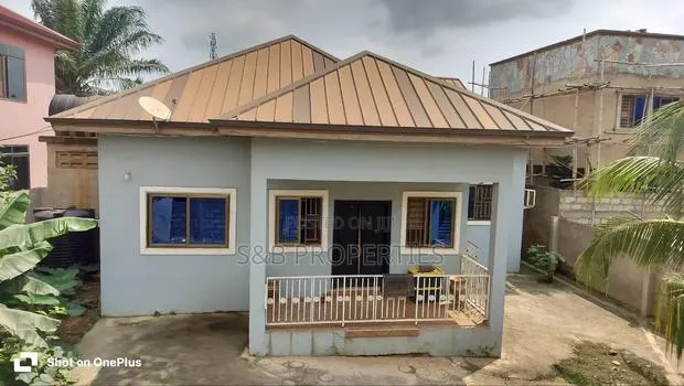 3bdrm House in Kwabenya for rent · Photo 1