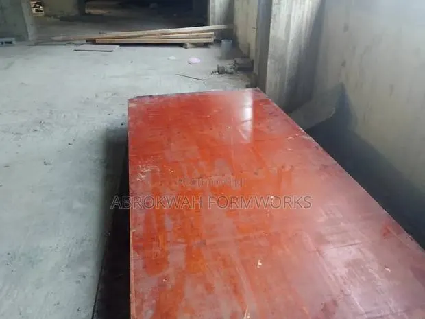 Plywood/Acro Jacks/Formwork/Pillara/Column!/Scaff/Scaffolds · Photo 1