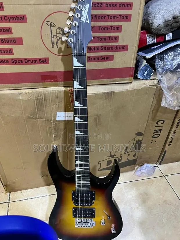 Ibanez Lead Guitar · Photo 1