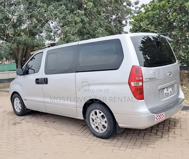 Car Rental- Hyundai Saris for Hire · Photo 1