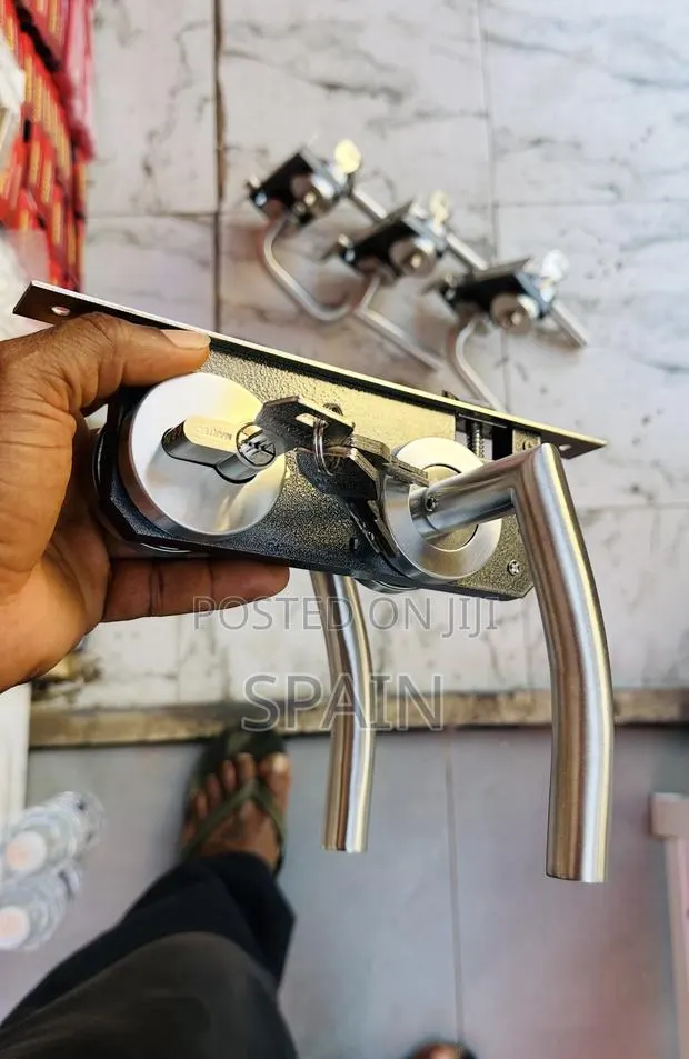 Wooden Door Locks With Handles (Door Lock) · Photo 1