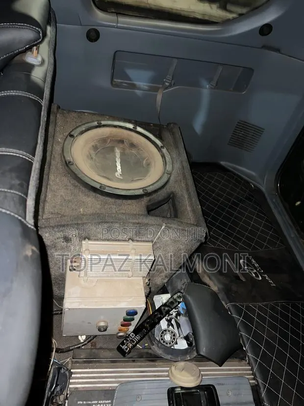 Toyota Land Cruiser Prado 1998 Gray · Photo 1