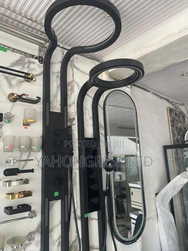 Rainfall Led Shower · Photo 1