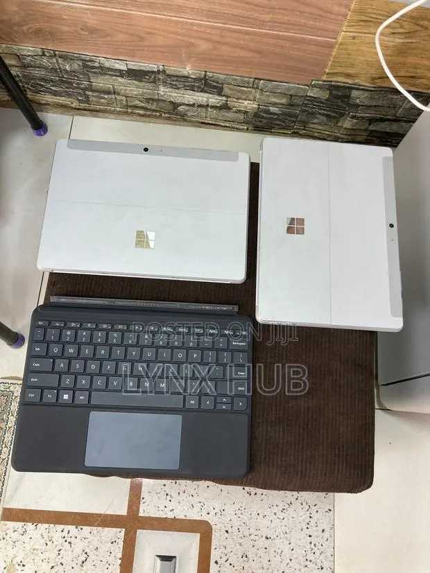 Laptop Microsoft Surface Go 3 8GB Intel Pentium SSD 128GB · Photo 1