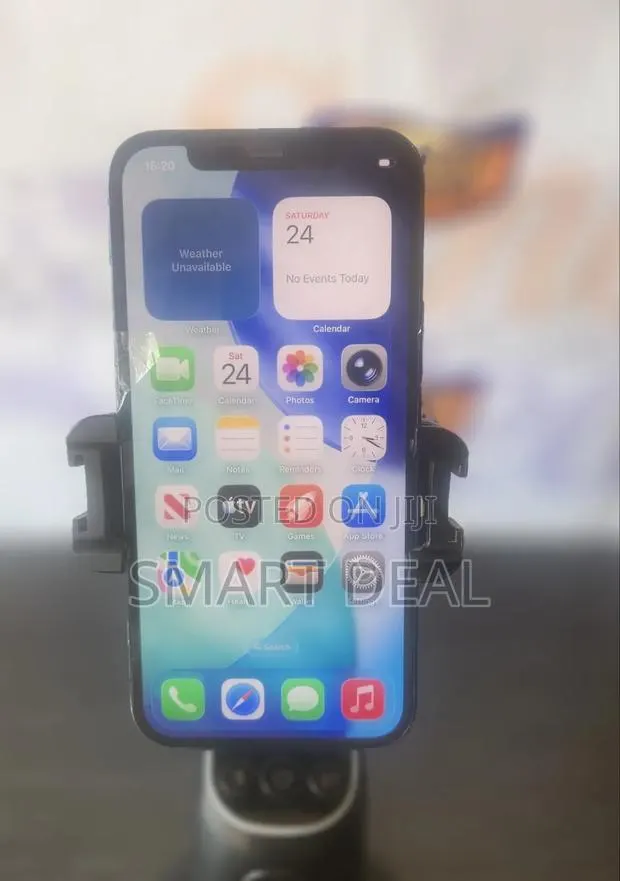 Apple iPhone 12 128 GB Black · Photo 1