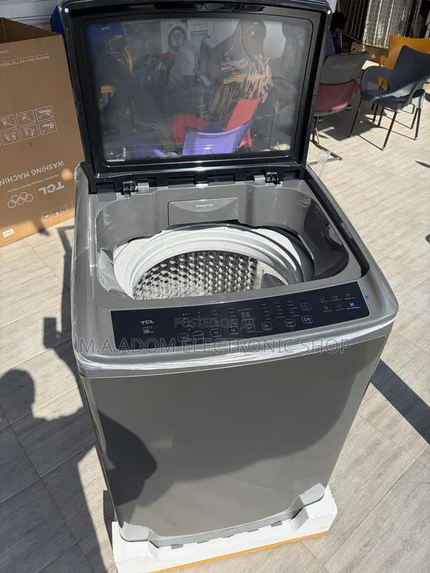 TCL 18kg Full Automatic Front Loader Washing Machine · Photo 1