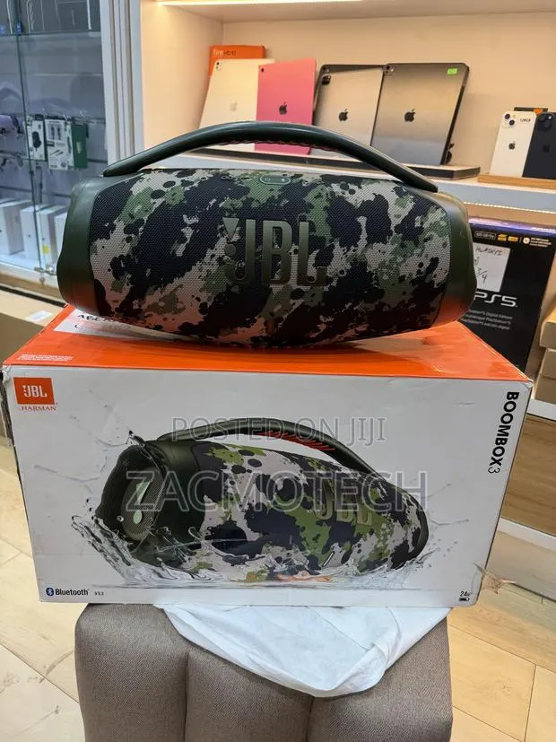 JBL Boombox3 · Photo 1