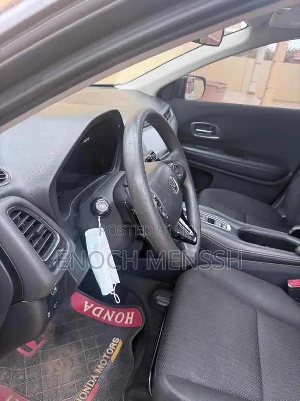 Honda HR-V EX AWD 2018 Black · Photo 1