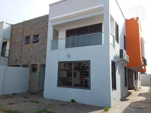 4bdrm House in Bronko Housing, Accra Metropolitan for rent · Photo 1