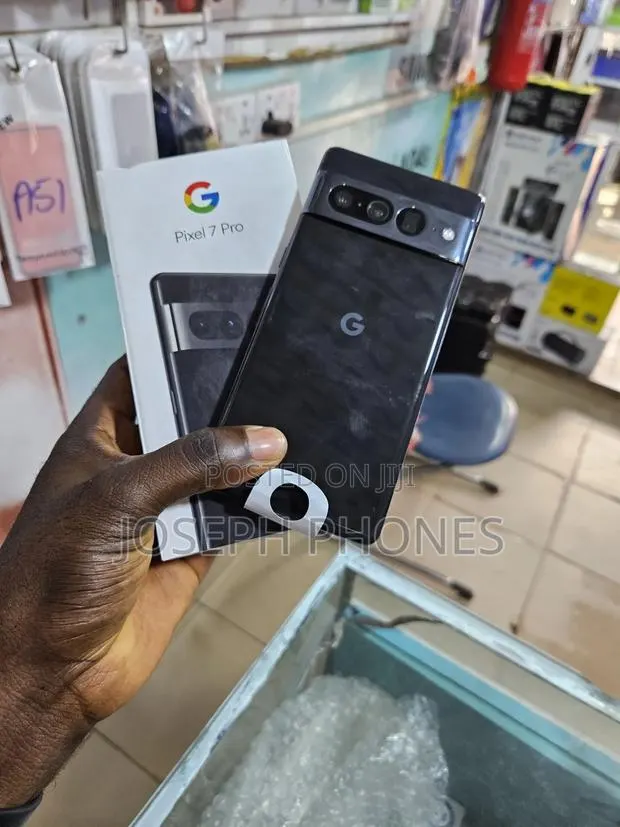 New Google Pixel 7 Pro 128 GB Black · Photo 1