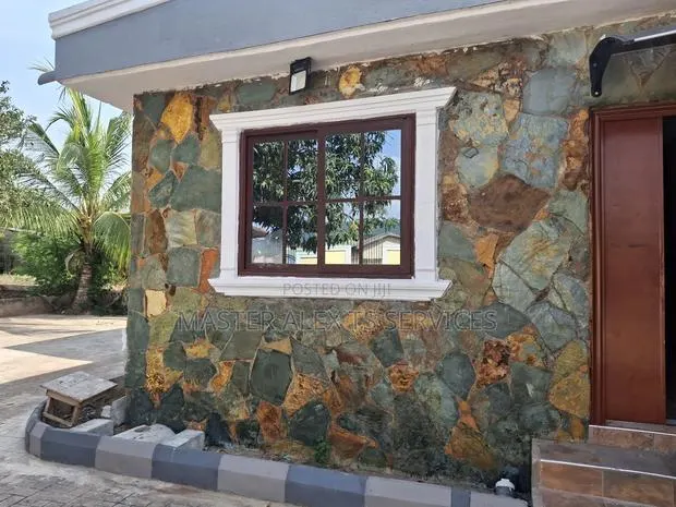 Stones Polish Service Available · Photo 1