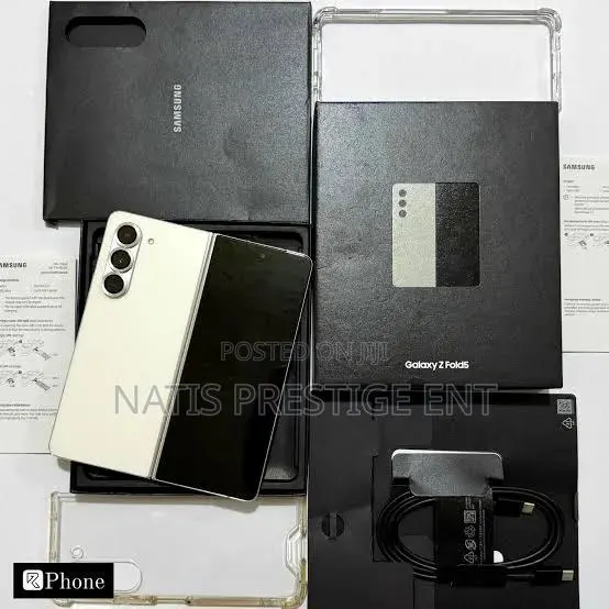 New Samsung Galaxy Z Fold 5 1 TB Gold · Photo 1