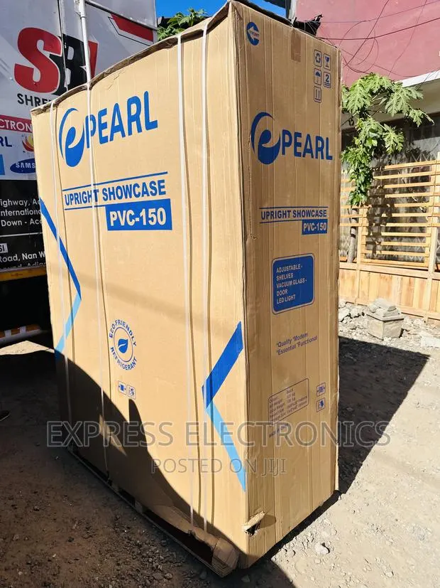 Ultra Sleek Modern Design Pearl 3doors Pearl PVC-150 · Photo 1